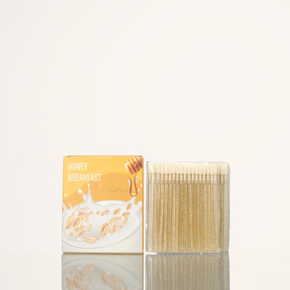 BREAKFAST lip applicator