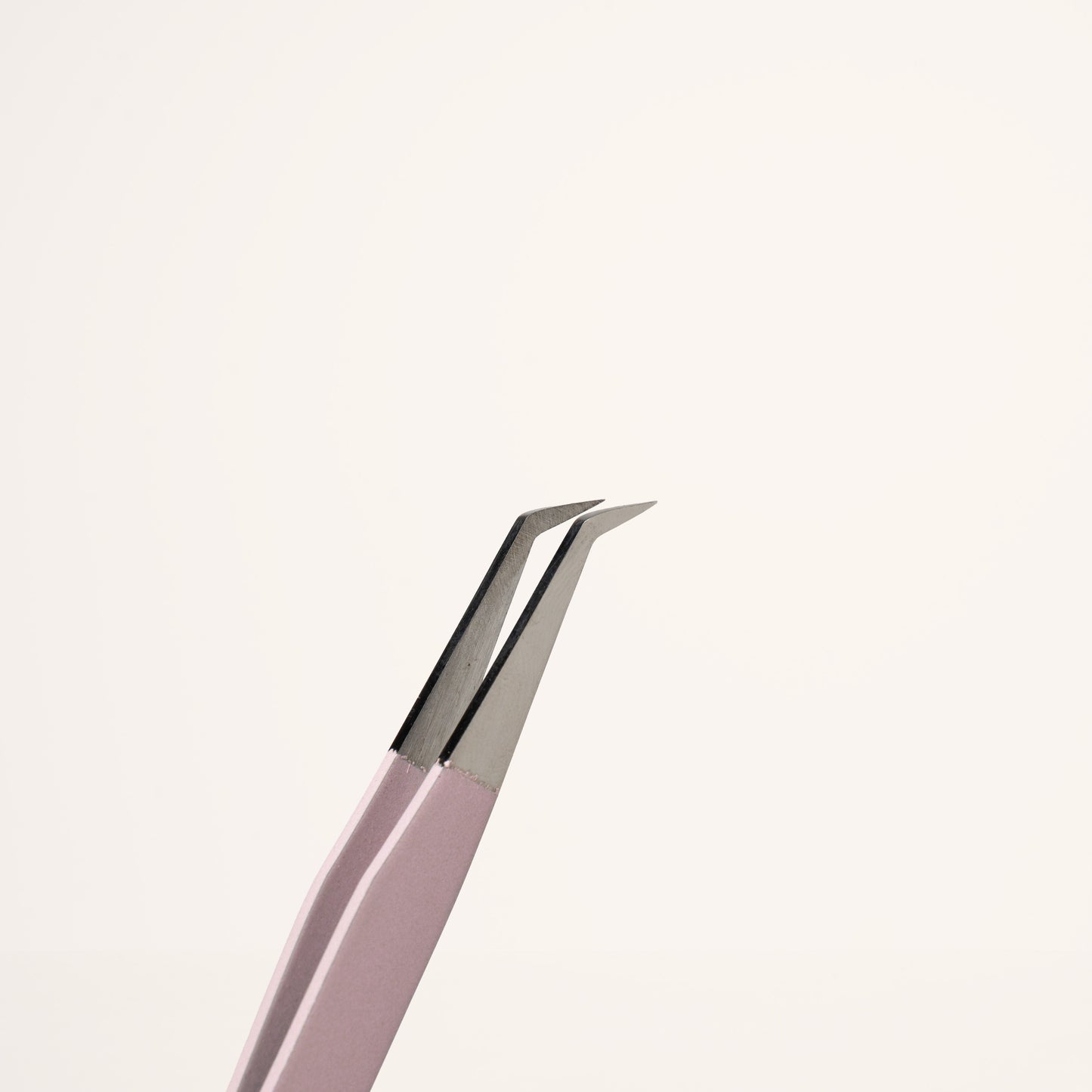 angled volume tweezers