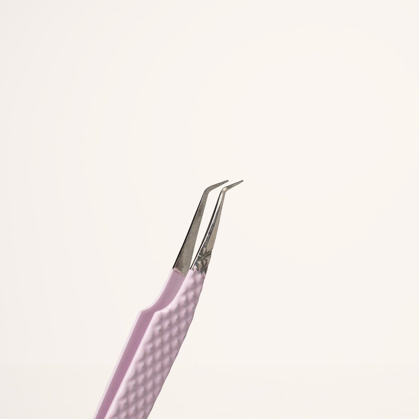 angled volume tweezers