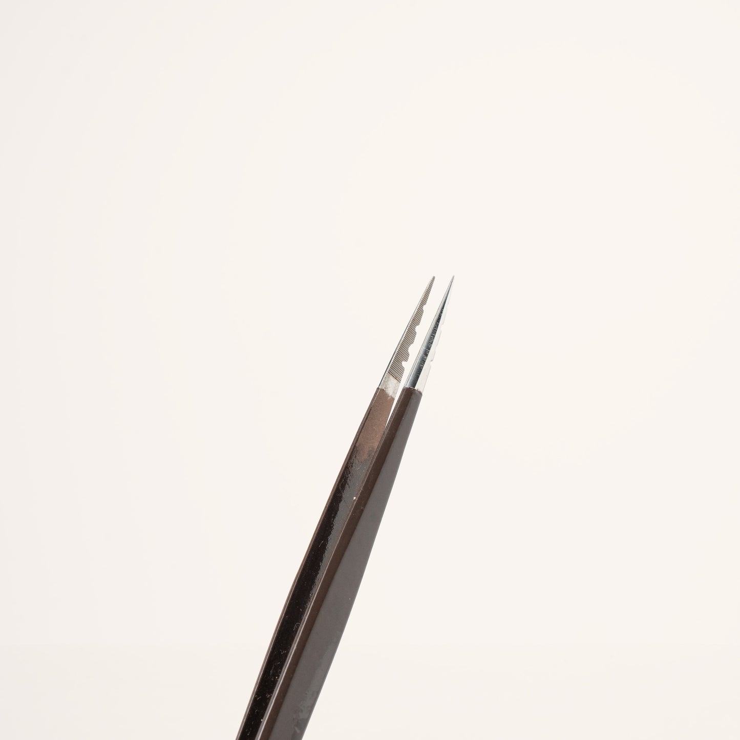 GEMSTONE: nano grip ISOLATION tweezer